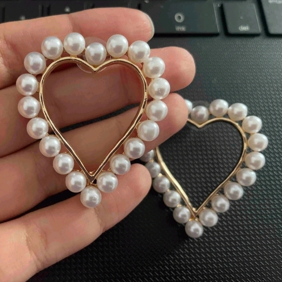 Gold Hoop heart earrings white faux pearl boho drop beaded coquette 💖2/$30 - Picture 11 of 16